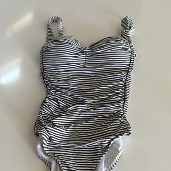 Nip Tuck Swim Womens Sorrento Navy Stripe Joanne One Piece Swimsuit - Picture 2 of 7